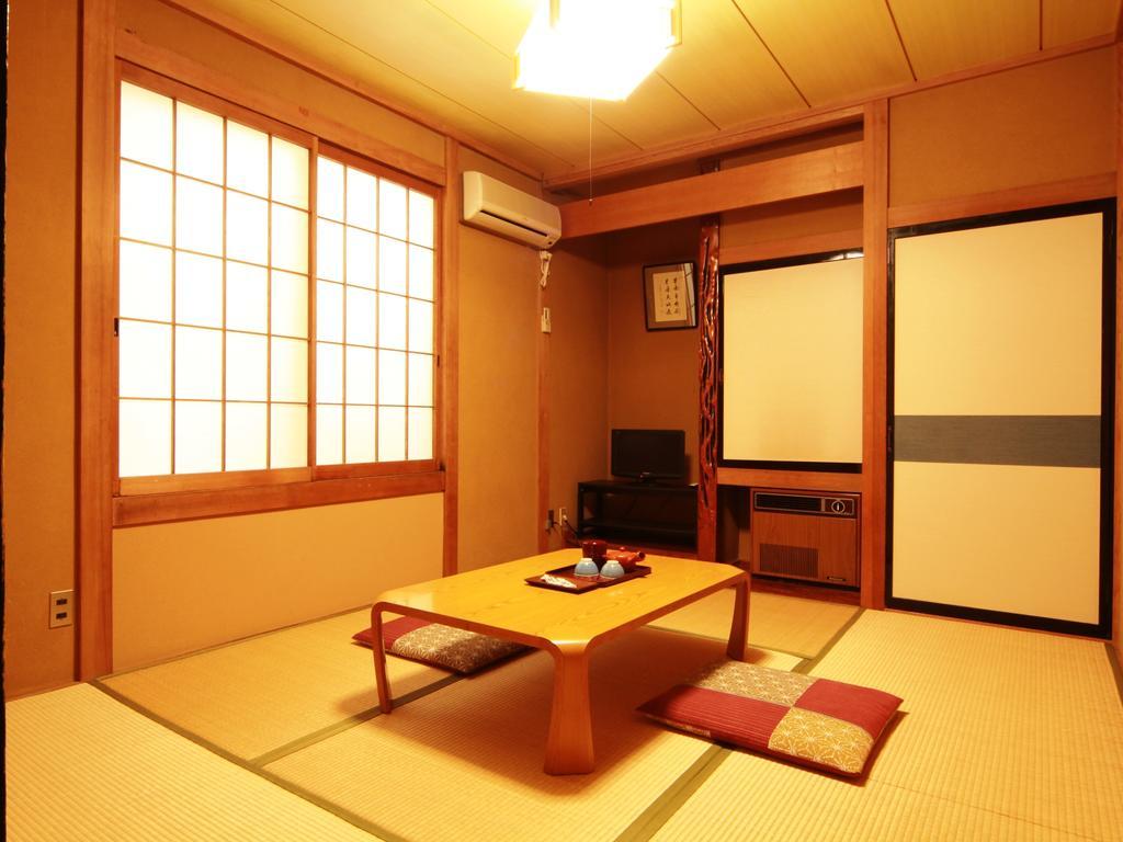 Hotel Honkan Gentaroya Nozawaonsen Zimmer foto