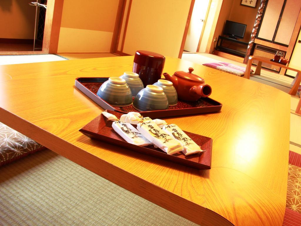 Hotel Honkan Gentaroya Nozawaonsen Zimmer foto