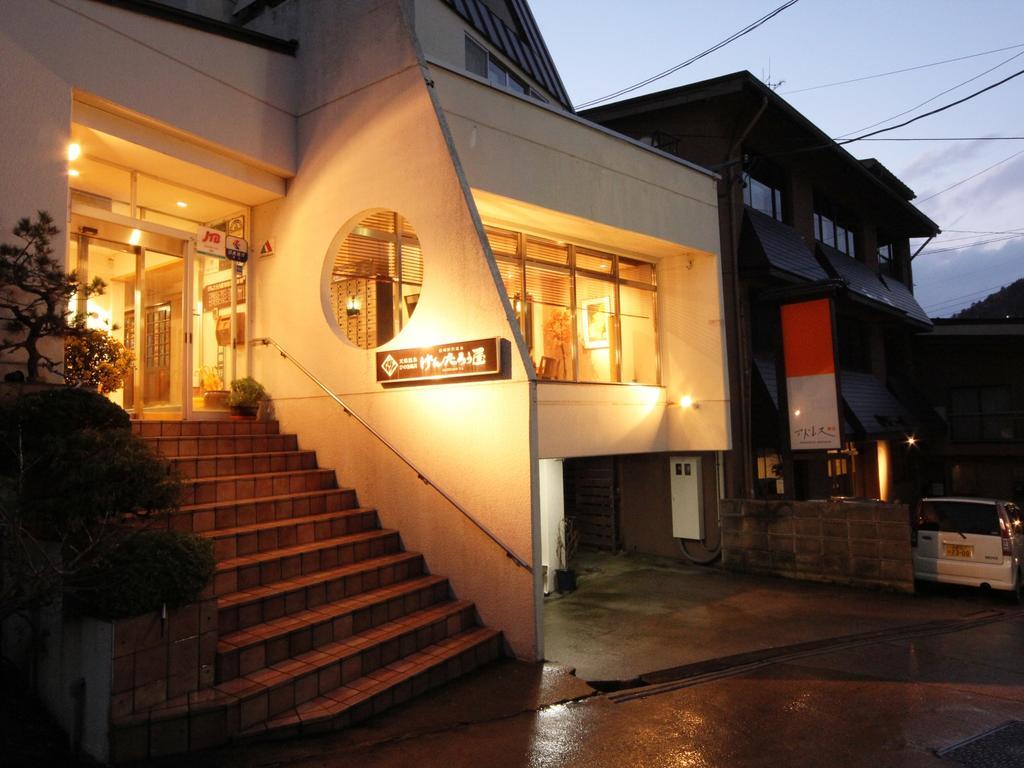 Hotel Honkan Gentaroya Nozawaonsen Exterior foto